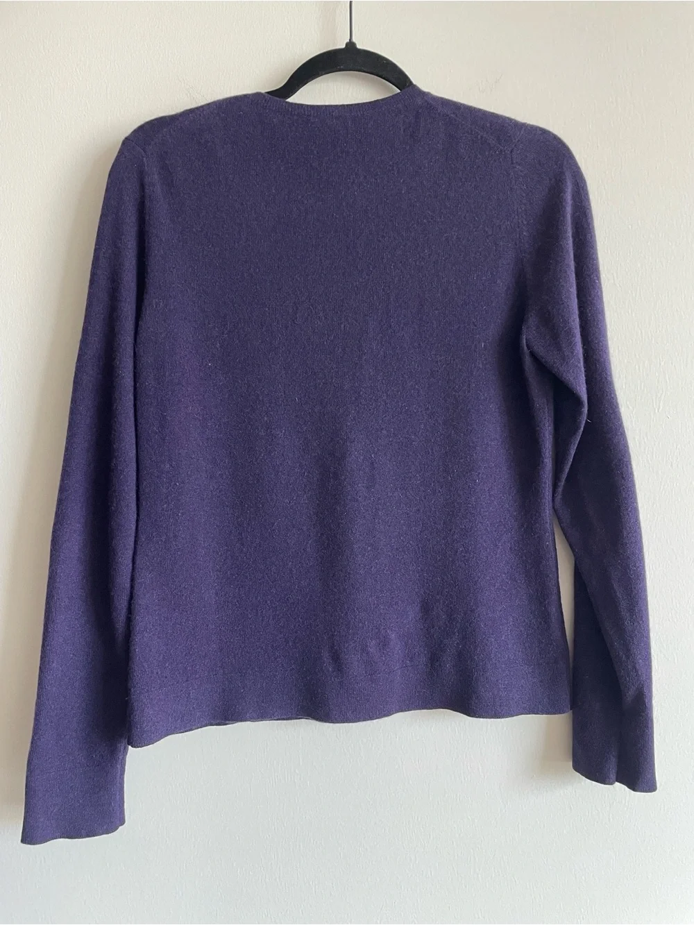 Ann Taylor cashmere sweater deep purple v neck classic professional M